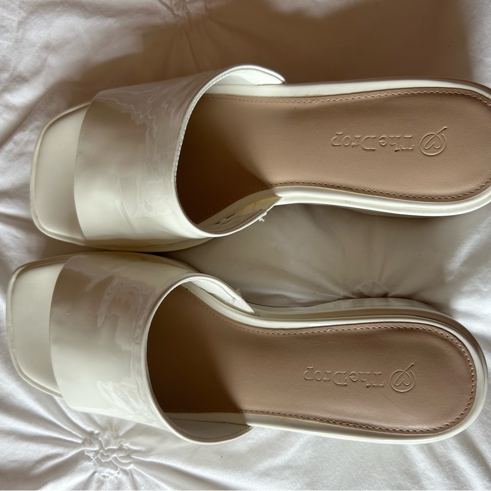White platform chunky heel